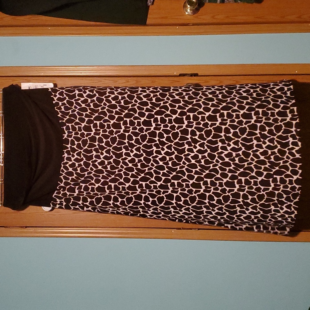 J.B.S. giraffe print convertible dress/skirt. Size 2x